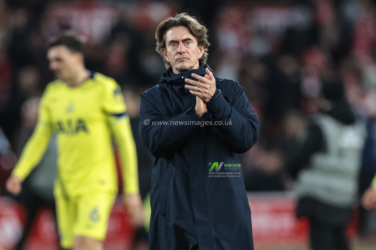 Thomas Frank manager of Tottenham Hotspur applauds the fans after the final whistle during the Premier League match Nottingham Forest vs Tottenham Hotspur at City Ground, Nottingham, United Kingdom, 14th December 2025

(Photo by Mark Cosgrove/News Images)

*** GER AUT SUI OUT ***