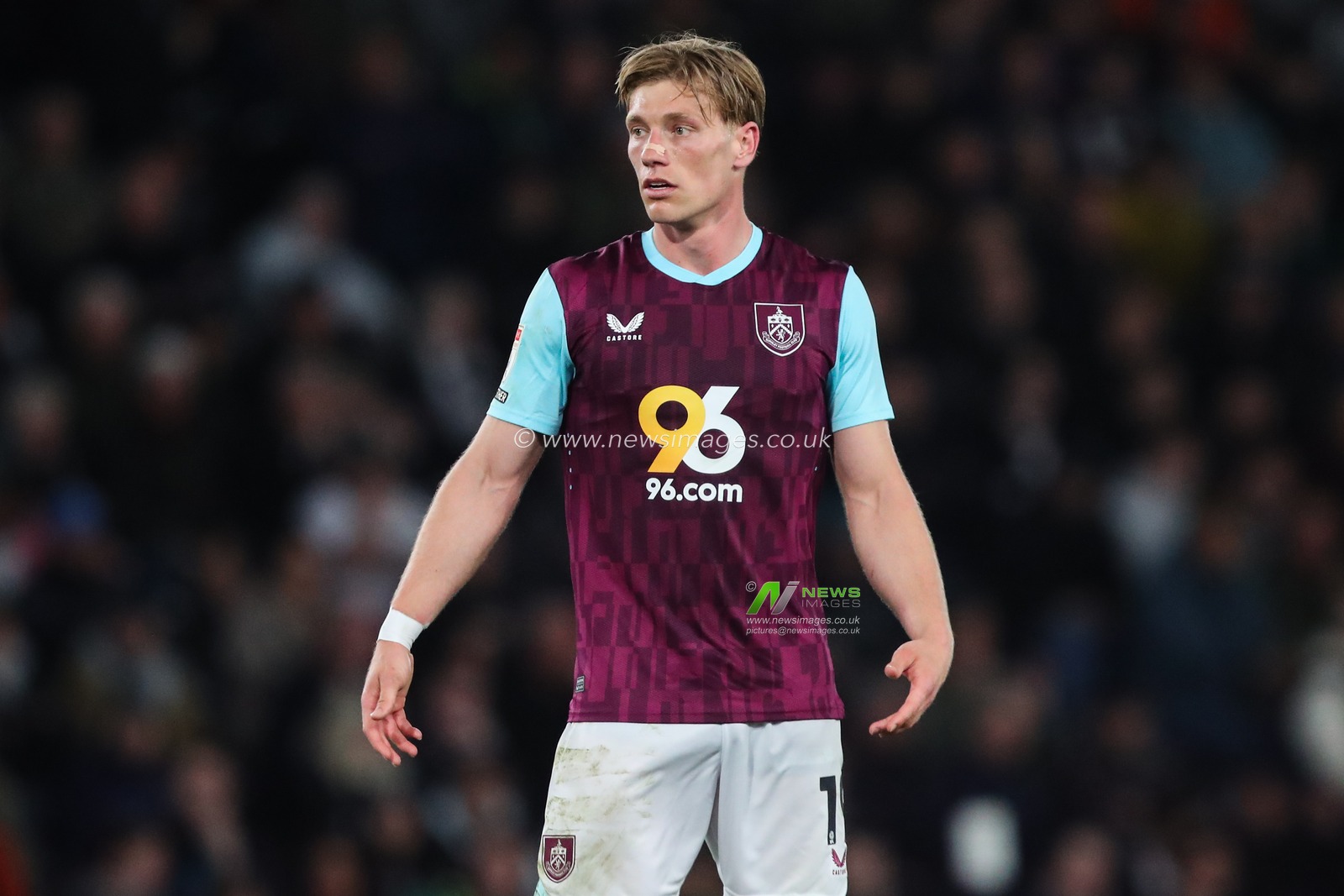 Zian Flemming of Burnley during the Sky Bet Championship match Derby County vs Burnley at Pride Park Stadium, Derby, United Kingdom, 8th April 2025

(Photo by Gareth Evans/News Images)
