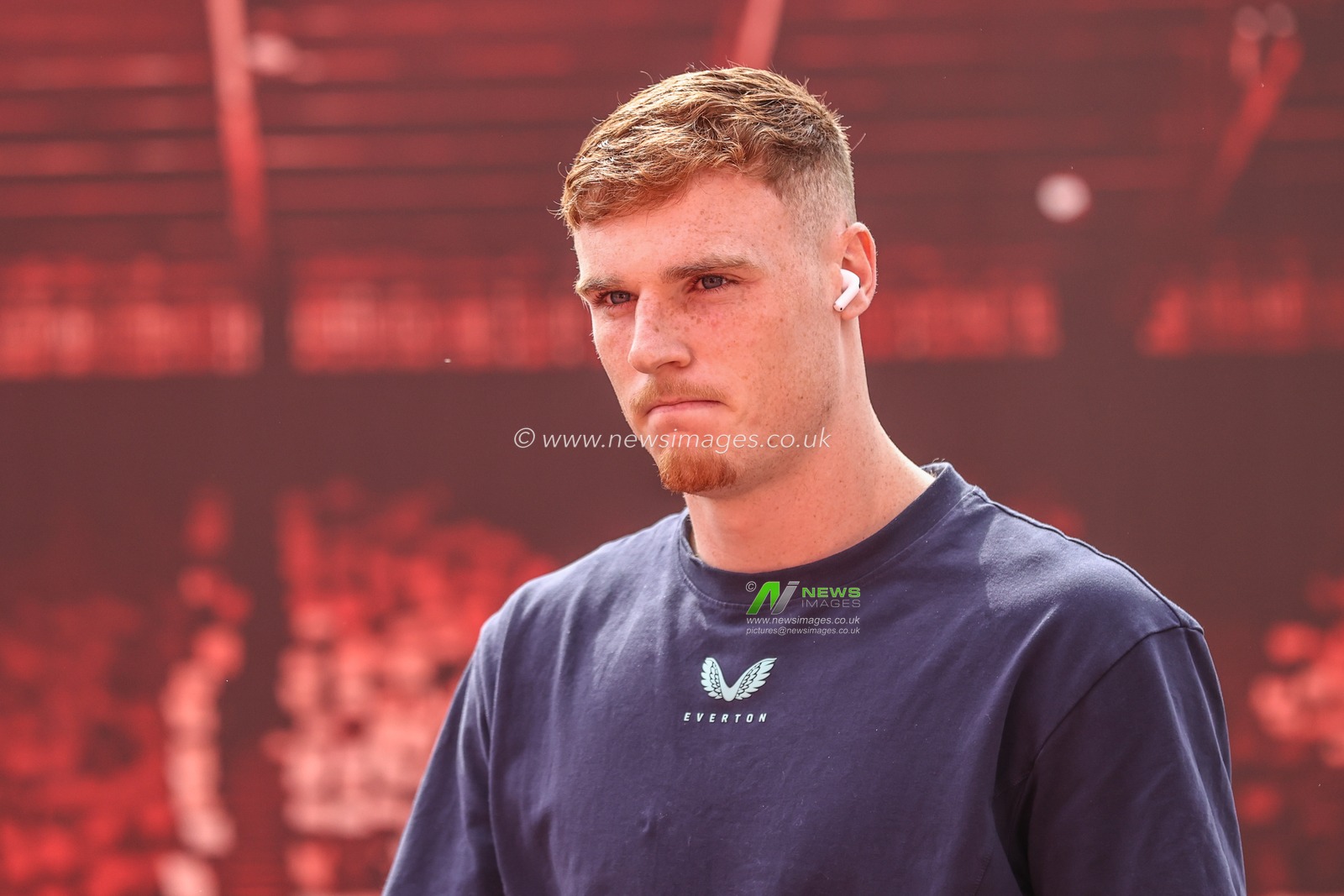 Jake O'Brien of Everton arrives during the Premier League match Nottingham Forest vs Everton at City Ground, Nottingham, United Kingdom, 12th April 2025

(Photo by Alfie Cosgrove/News Images)