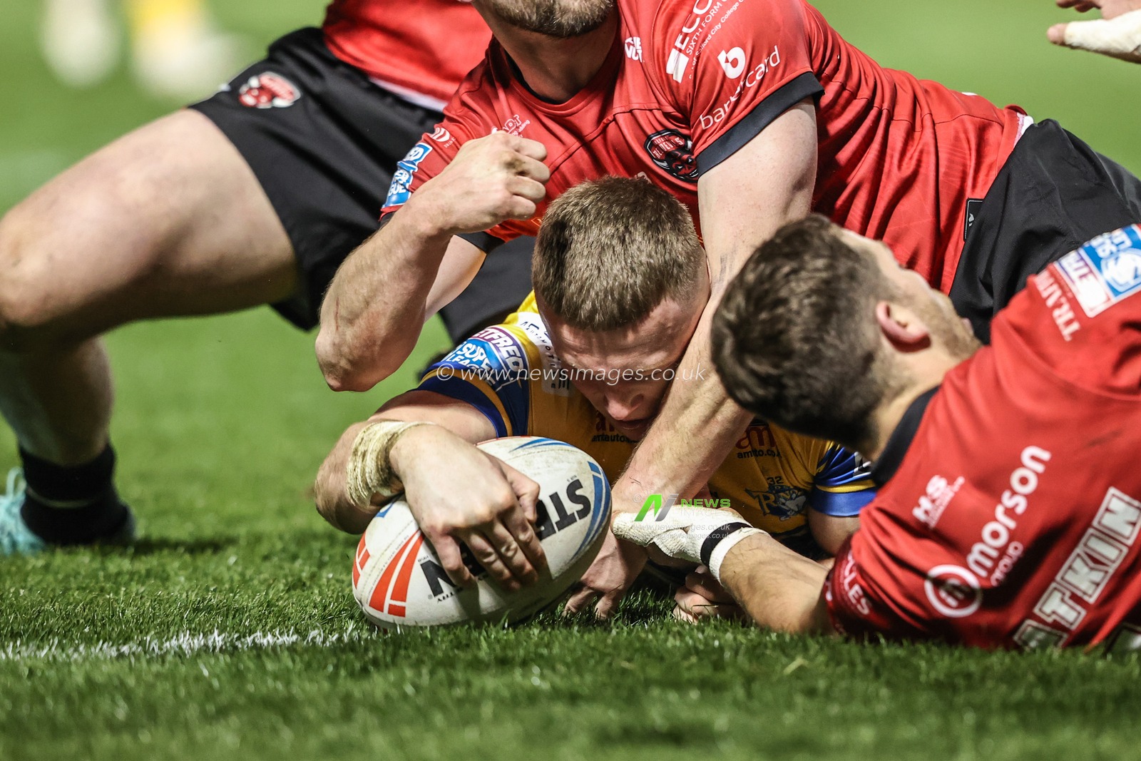 Harry Newman of Leeds Rhinos goes over for a try however it is ruled out by the video referee during the Betfred Super League match Salford Red Devils vs Leeds Rhinos at Salford Community Stadium, Eccles, United Kingdom, 10th April 2025

(Photo by Alfie Cosgrove/News Images)