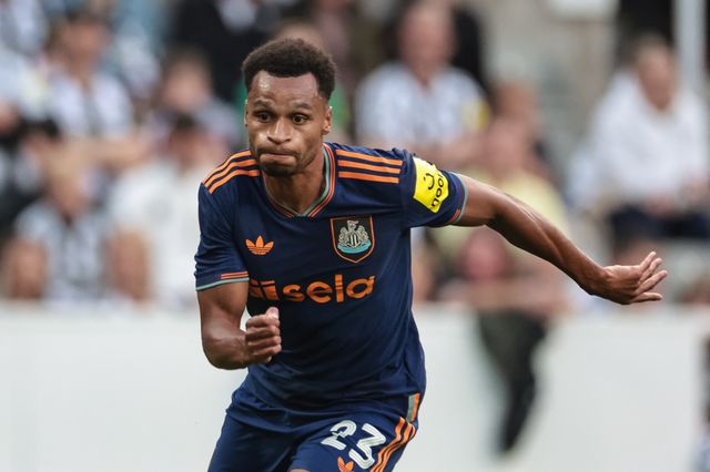 Jacob Murphy of Newcastle Untied in action during the Pre-season friendly Newcastle United vs Espanyol at St. James's Park, Newcastle, United Kingdom, 8th August 2025

(Photo by Mark Cosgrove/News Images)