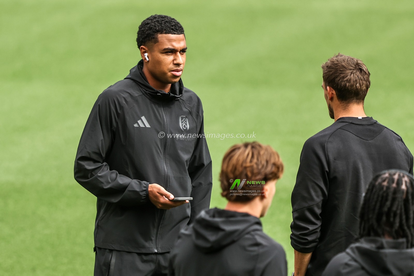 Shea Charles of Fulham arrives during the Premier League match Sunderland vs Fulham at Stadium Of Light, Sunderland, United Kingdom on 30 August 2026

(Photo by Alfie Cosgrove/News Images)