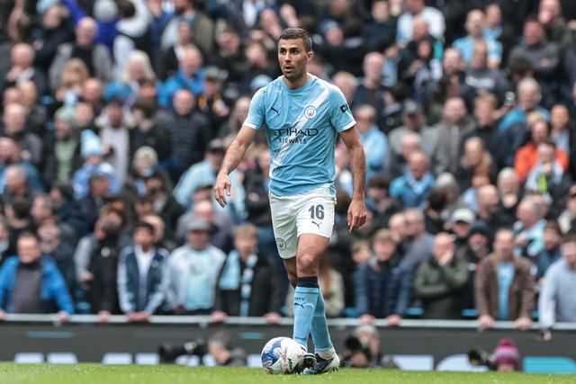Rodrigo of Manchester City with the ball during the Emirates FA Cup Quarter-Final match Manchester City vs Liverpool at Etihad Stadium, Manchester, United Kingdom on 04 April 2026

(Photo by Mark Cosgrove/News Images)