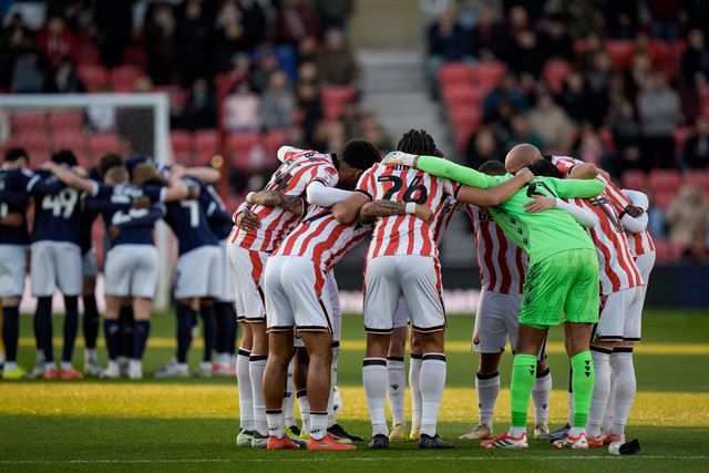 Stoke City players in the pre-match team huddle during the Sky Bet Championship match Stoke City vs Millwall at Bet365 Stadium, Stoke On Trent, United Kingdom on 21 April 2026

(Photo by Maynard Manyowa/News Images)