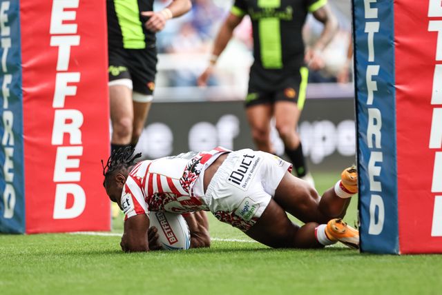 Edwin Ipape of Leigh Leopards goes over for a try during the Betfred Magic Weekend 2025 match Leigh Leopards vs Catalans Dragons at St. James's Park, Newcastle, United Kingdom, 3rd May 2025

(Photo by Mark Cosgrove/News Images)