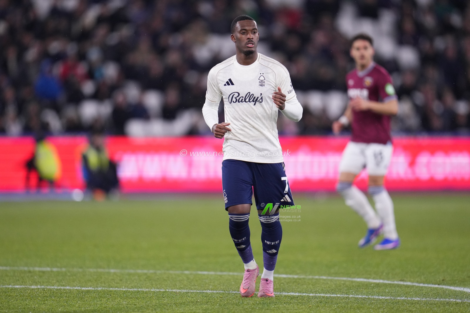 Callum Hudson-Odoi of Nottingham Forest during the Premier League match West Ham United vs Nottingham Forest at London Stadium, London, United Kingdom, 6th January 2026

(Photo by Harvey Murphy/News Images)

*** GER AUT SUI OUT ***