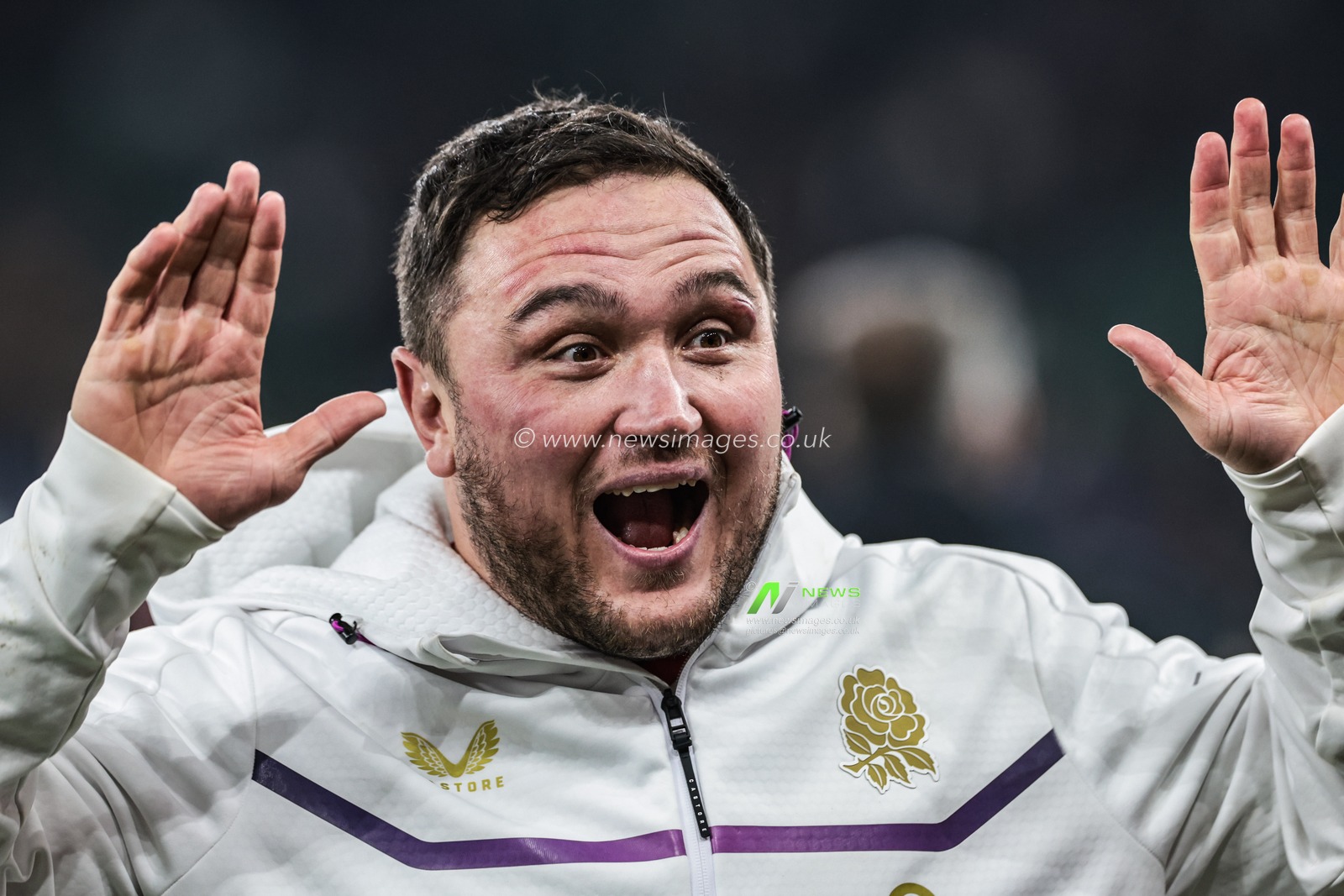 Jamie George of England celebrates the win during the Quilter Nations Series 2025 match England vs New Zealand at Allianz Stadium, Twickenham, United Kingdom, 15th November 2025

(Photo by Mark Cosgrove/News Images)

*** GER AUT SUI OUT ***
