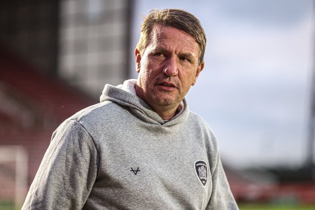 Daniel Stendel manager of Barnsley during the Sky Bet League One match Barnsley vs Blackpool at Oakwell, Barnsley, United Kingdom on 02 September 2026

(Photo by Alfie Cosgrove/News Images)
