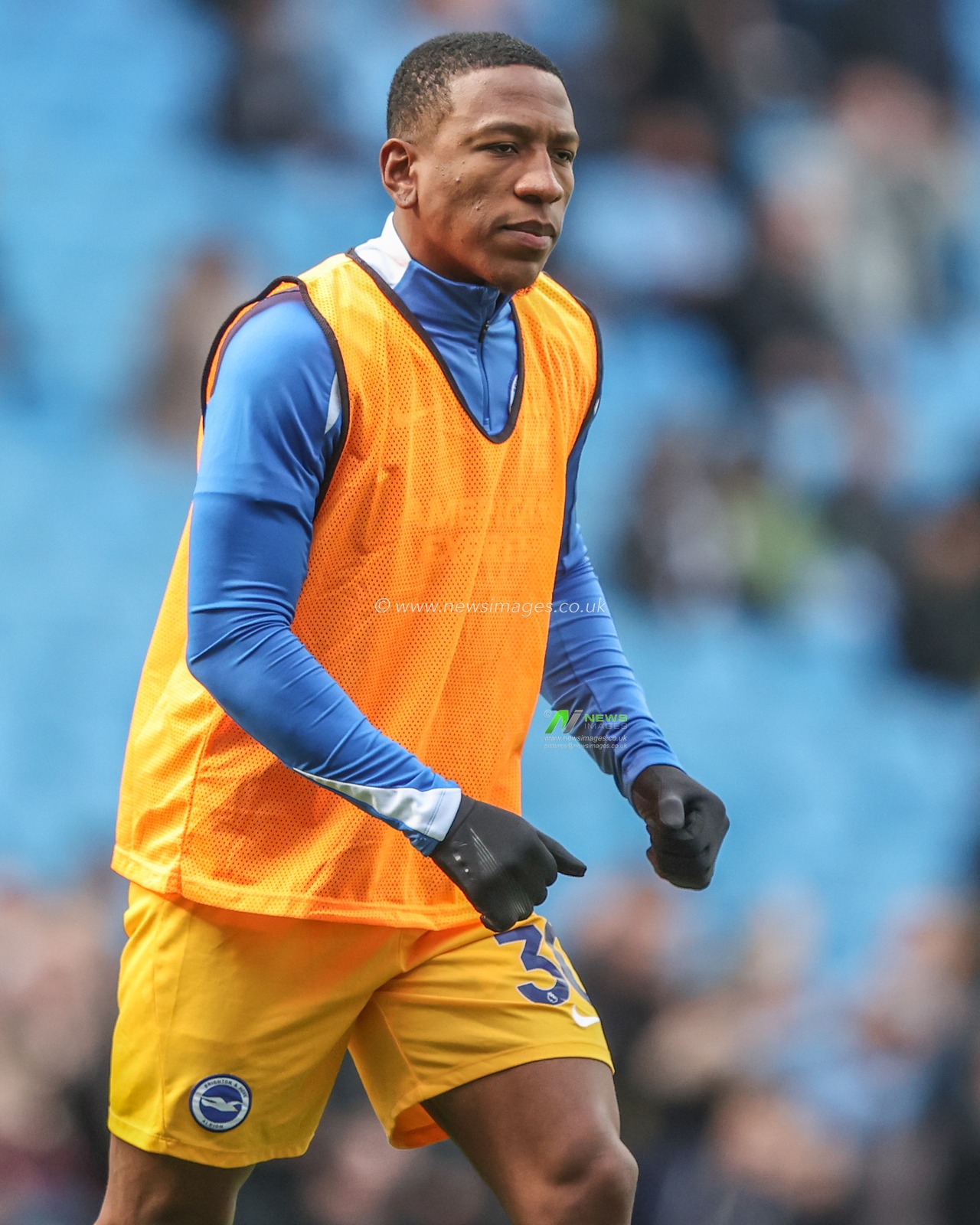 Pervis EstupiÃ±Ã¡n of Brighton & Hove Albion in the pregame warmup session during the Premier League match Manchester City vs Brighton and Hove Albion at Etihad Stadium, Manchester, United Kingdom, 15th March 2025

(Photo by Alfie Cosgrove/News Images)