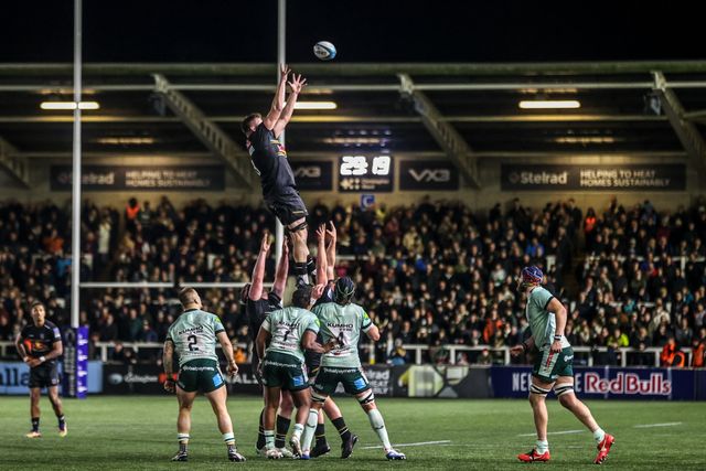 Freddie Lockwood of Newcastle Red Bulls jumps up to win the high ball during the Premiership Rugby Cup match Newcastle Red Bulls vs Leicester Tigers at Kingston Park, Newcastle, United Kingdom, 31st October 2025

(Photo by Alfie Cosgrove/News Images)

*** GER AUT SUI OUT ***