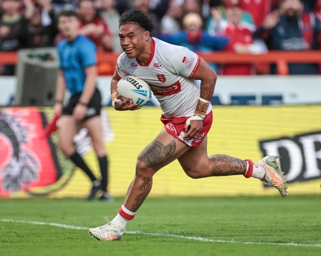 Tom Amone of Hull KR goes over for a try during the Betfred Super League round 10 match Hull KR vs Castleford Tigers at Sewell Group Craven Park, Hull, United Kingdom on 30 April 2026

(Photo by Mark Cosgrove/News Images)
