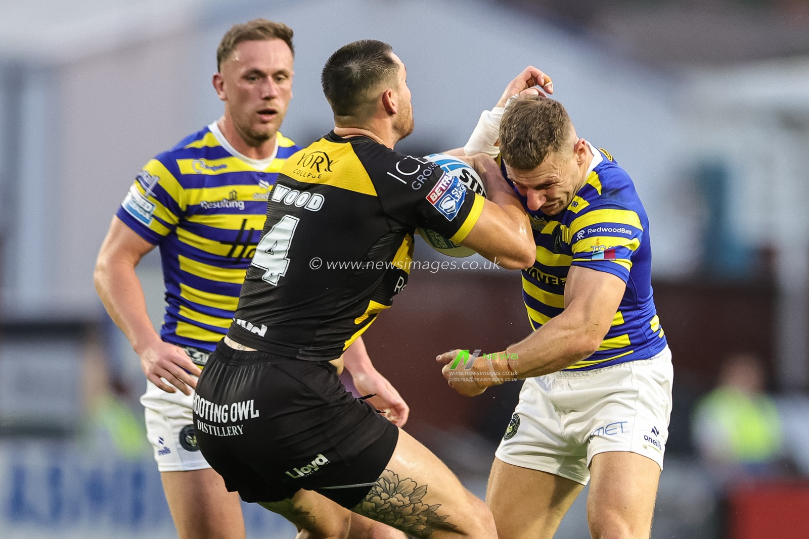 Sam Wood of York Knights is tackled by George Williams of Warrington Wolves during the Betfred Super League round 23 match Warrington Wolves vs York Knights at The Halliwell Jones Stadium, Warrington, United Kingdom on 13 August 2026

(Photo by Mark Cosgrove/News Images)