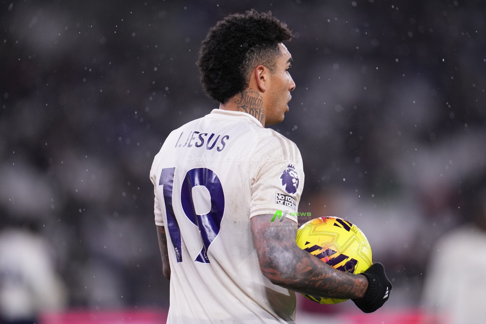 Igor Jesus of Nottingham Forest during the Premier League match West Ham United vs Nottingham Forest at London Stadium, London, United Kingdom, 6th January 2026

(Photo by Harvey Murphy/News Images)

*** GER AUT SUI OUT ***