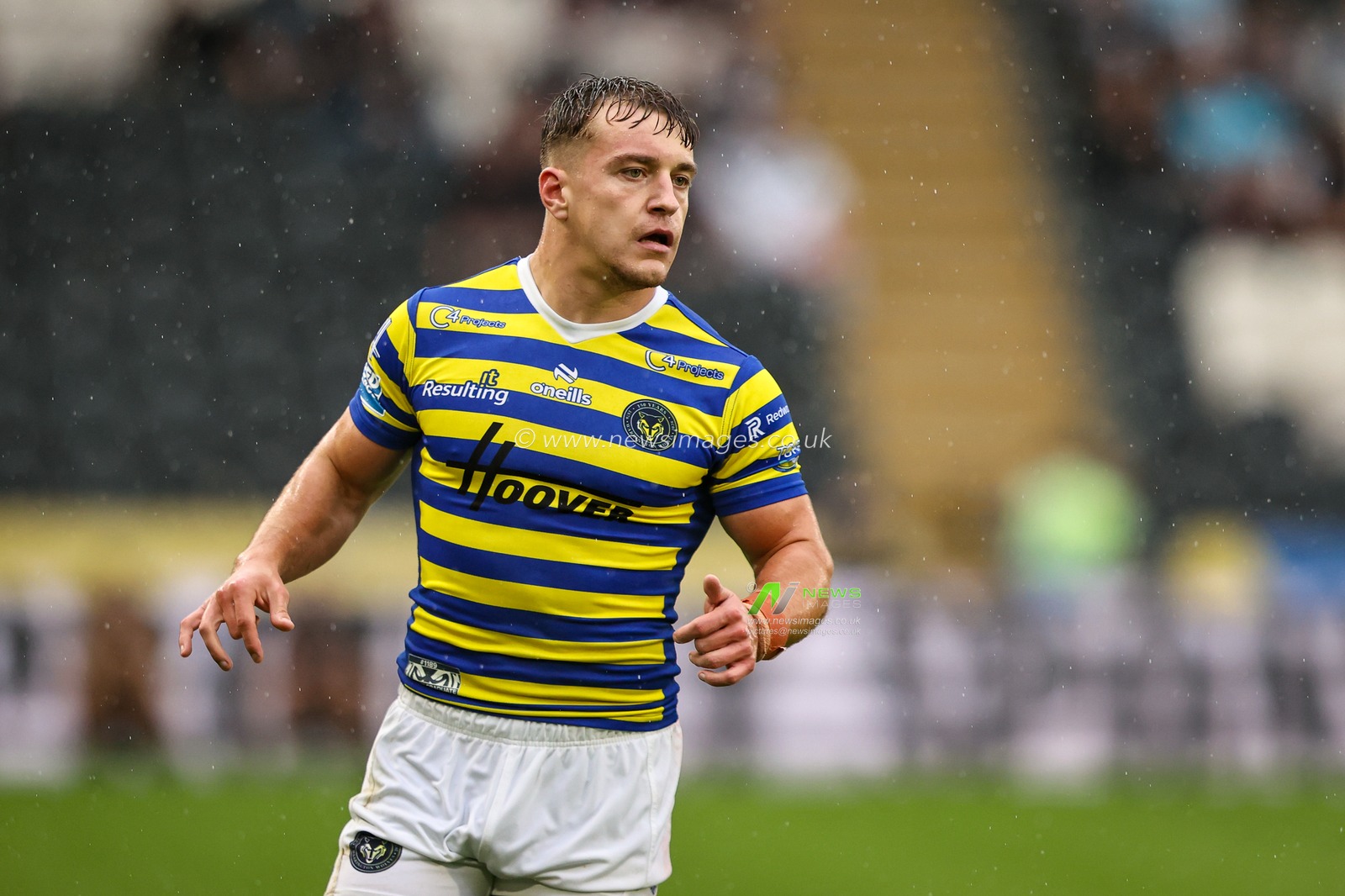Leon Hayes of Warrington Wolves during the Betfred Super League round 25 match Hull FC vs Warrington Wolves at MKM Stadium, Hull, United Kingdom on 29 August 2026

(Photo by Alfie Cosgrove/News Images)