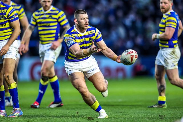 Danny Walker of Warrington Wolves passes the ball during the Betfred Super League Round 3 match Warrington Wolves vs Wakefield Trinity at The Halliwell Jones Stadium, Warrington, United Kingdom on 28 February 2026

(Photo by Alfie Cosgrove/News Images)