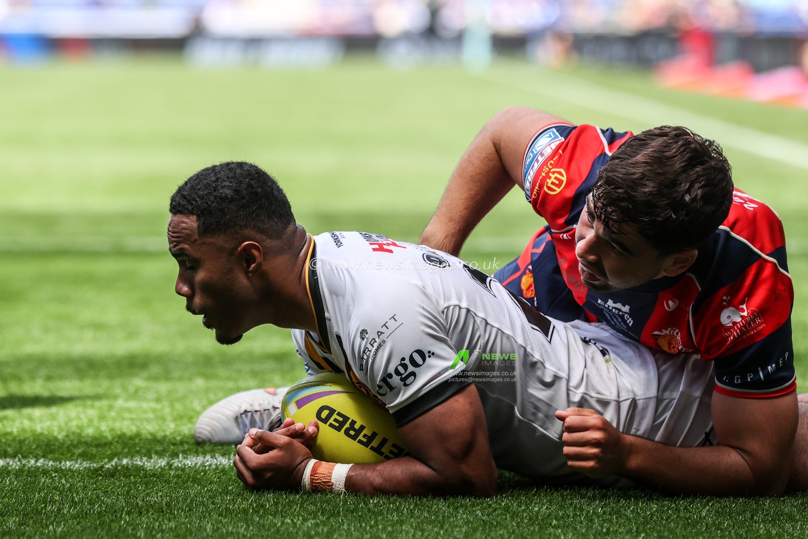 Jason Qareqare of Castleford Tigers goes over however his try is ruled out by video referee during the Betfred Super League Magic Weekend match Wakefield Trinity vs Castleford Tigers at Hill Dickinson Stadium, Liverpool, United Kingdom on 05 July 2026

(Photo by Alfie Cosgrove/News Images)