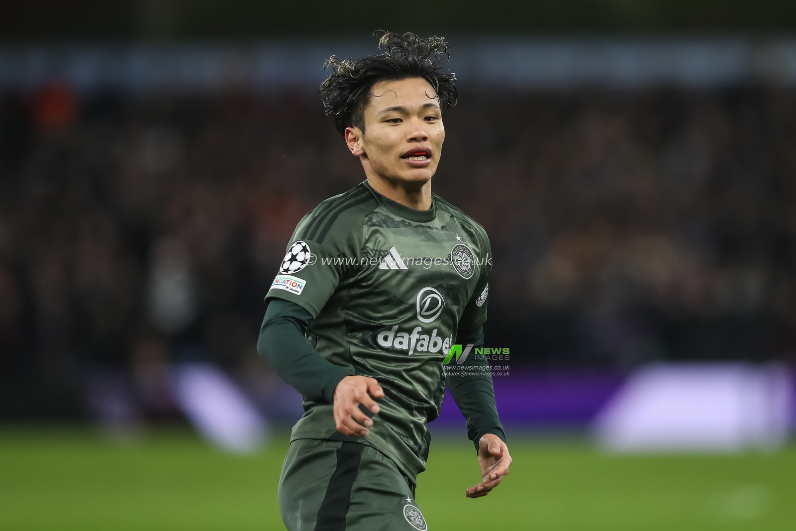 Reo Hatate of Celtic during the UEFA Champions League Matchday 8 of 8 Aston Villa vs Celtic at Villa Park, Birmingham, United Kingdom, 29th January 2025

(Photo by Gareth Evans/News Images)
