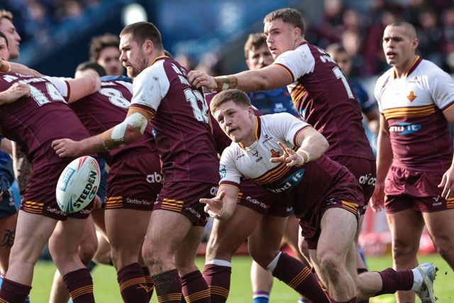 Zac Woolford of Huddersfield Giants offloads during the Betfred Super League Round 2 match Huddersfield Giants vs Wakefield Trinity at Accu Stadium, Huddersfield, United Kingdom on 22 February 2026

(Photo by Mark Cosgrove/News Images)