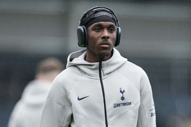 Mathys Tel of Tottenham Hotspur ahead of the Pre-season friendly match Luton Town vs Tottenham Hotspur at Kenilworth Road, Luton, United Kingdom, 26th July 2025

(Photo by Harvey Murphy/News Images)