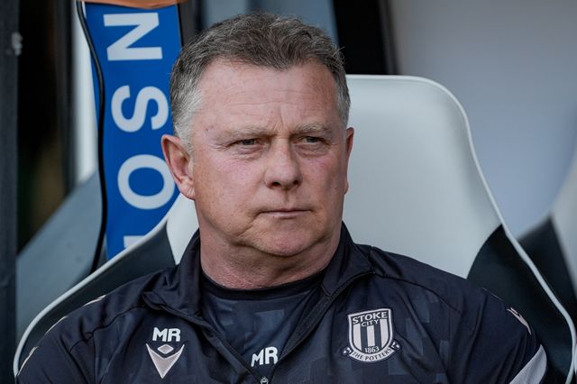 Mark Robins manager of Stoke City sits on the bench prior to kick off during the Sky Bet Championship match Derby County vs Stoke City at Pride Park Stadium, Derby, United Kingdom on 06 April 2026

(Photo by Maynard Manyowa/News Images)