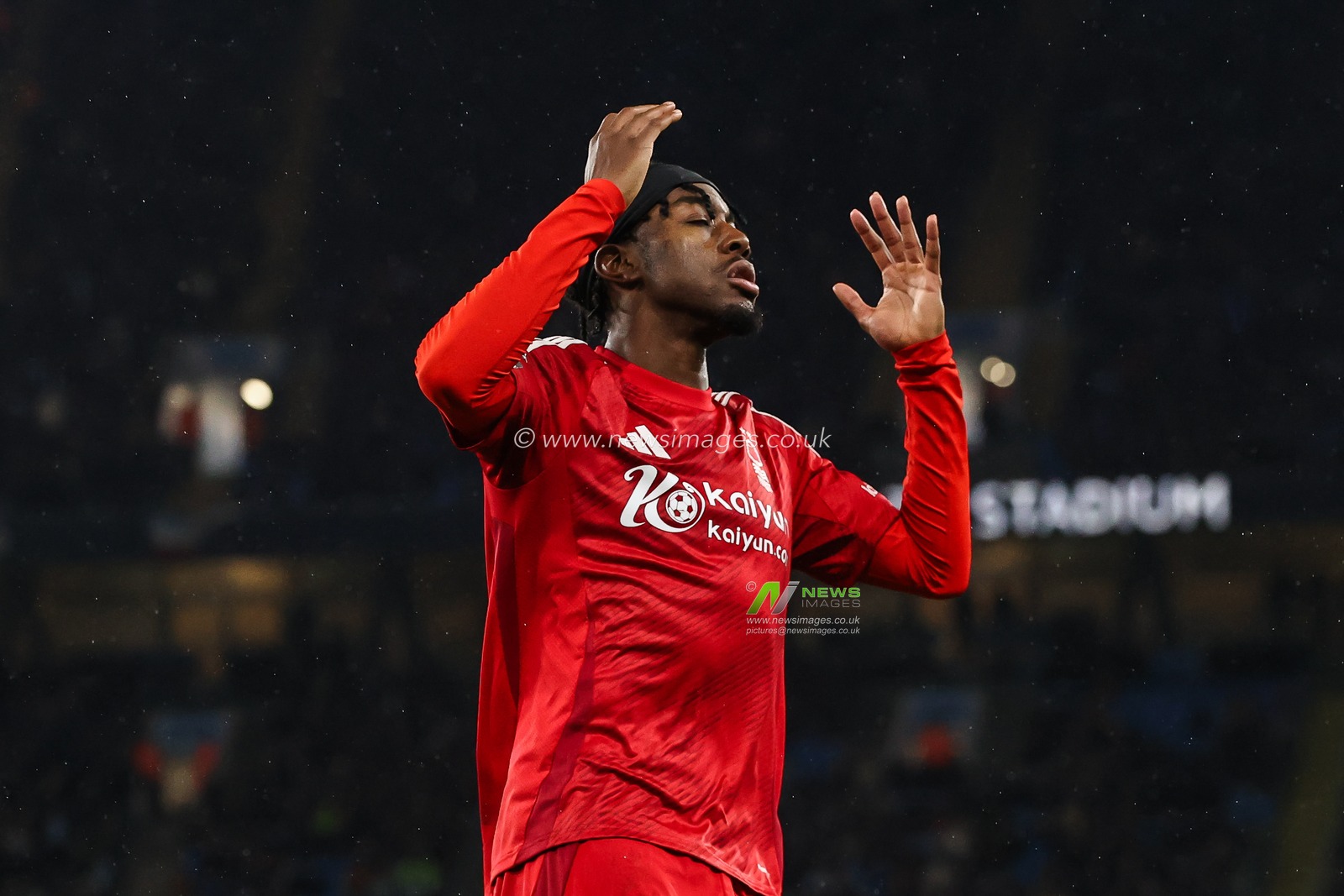 Anthony Elanga of Nottingham Forest reacts to a missed chance during the Premier League match Manchester City vs Nottingham Forest at Etihad Stadium, Manchester, United Kingdom, 4th December 2024

(Photo by Alfie Cosgrove/News Images)