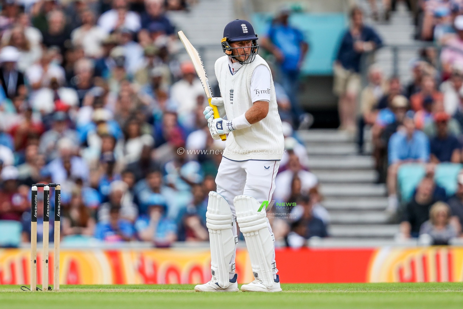 Joe Root of England bats during the 5th Rothesay Test Match day 4 England vs India at The Kia Oval, London, United Kingdom, 3rd August 2025

(Photo by Izzy Poles/News Images)