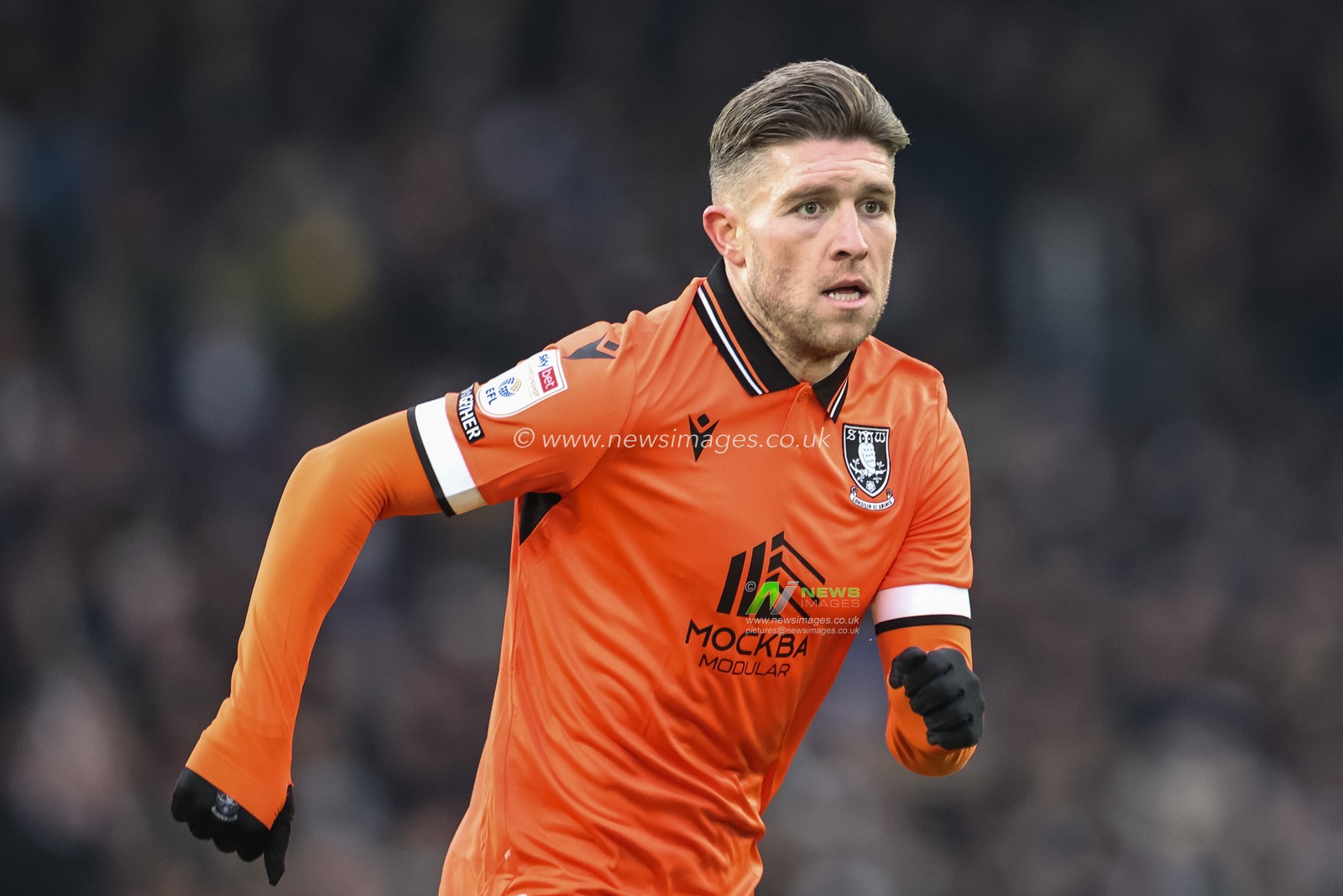 Josh Windass of Sheffield Wednesday during the Sky Bet Championship match Leeds United vs Sheffield Wednesday at Elland Road, Leeds, United Kingdom, 19th January 2025

(Photo by Mark Cosgrove/News Images)
