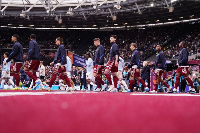 Arsenal players ahead of kick off during the Premier League match West Ham United vs Arsenal at London Stadium, London, United Kingdom on 10 May 2026

(Photo by Harvey Murphy/News Images)