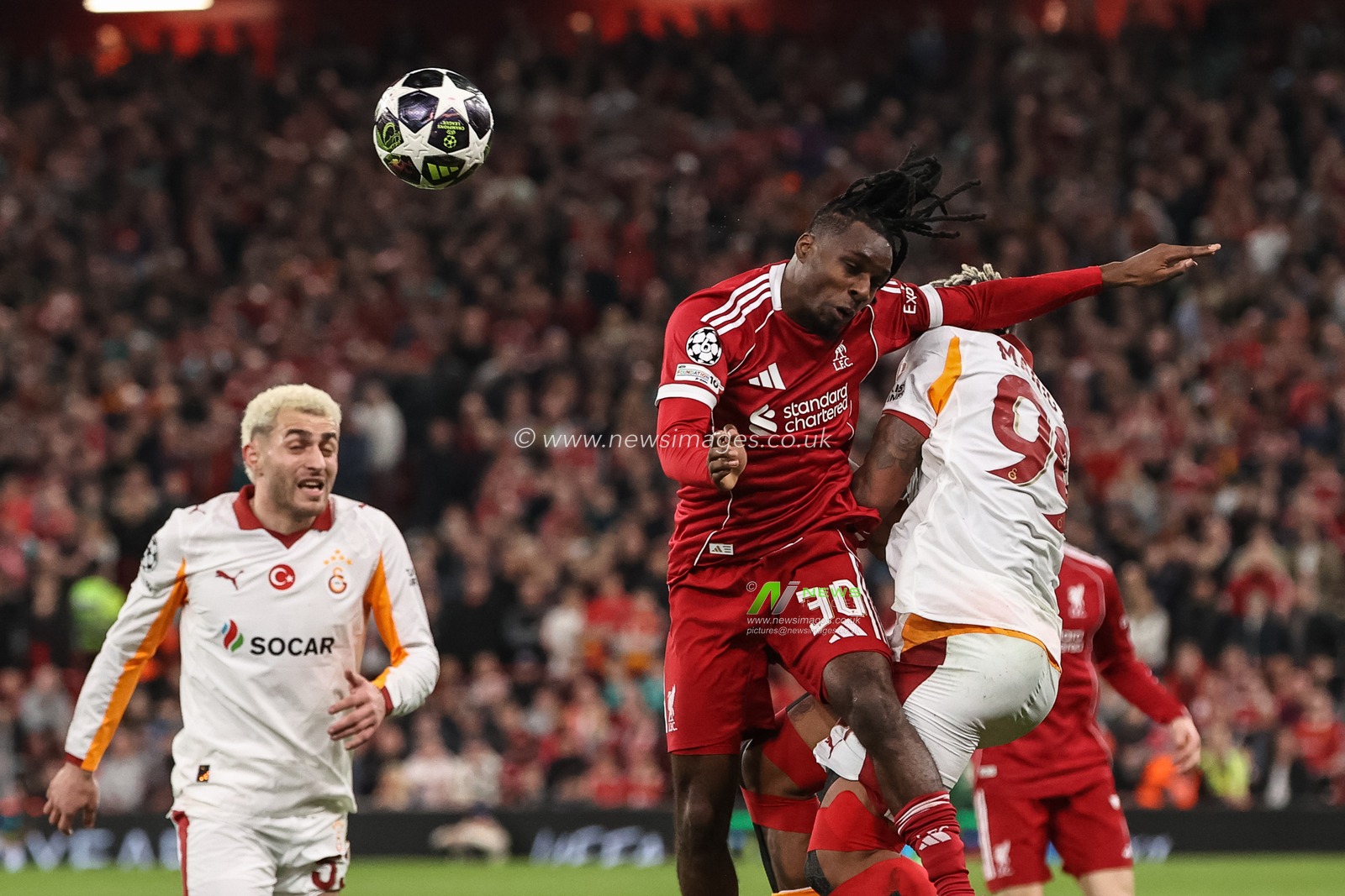 Jeremie Frimpong of Liverpool catches Mario Lemina of Galatasaray in the head causing an injury during the UEFA Champions League last 16 second leg match Liverpool vs Galatasaray at Anfield, Liverpool, United Kingdom on 18 March 2026

(Photo by Alfie Cosgrove/News Images)