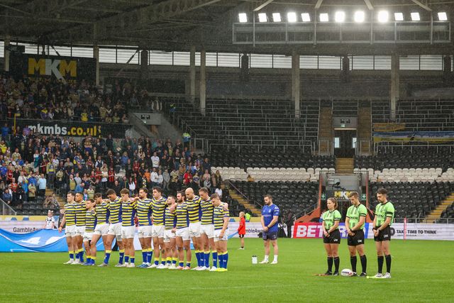 A minute’s silence observed for Sir Billy Boston during the Betfred Super League round 25 match Hull FC vs Warrington Wolves at MKM Stadium, Hull, United Kingdom on 29 August 2026

(Photo by Alfie Cosgrove/News Images)