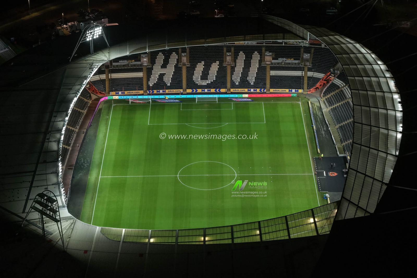 An aerial view of The MKM Stadium during the Sky Bet Championship match Hull City vs Middlesbrough at MKM Stadium, Hull, United Kingdom, 5th December 2025

(Photo by Mark Cosgrove/News Images)

*** GER AUT SUI OUT ***