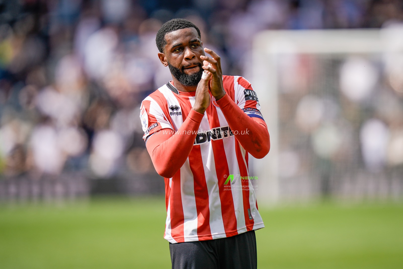 Japhet Tanganga of Sheffield United applauds the fans after the final whistle  during the Sky Bet Championship match Derby County vs Sheffield United at Pride Park Stadium, Derby, United Kingdom on 02 May 2026

(Photo by Maynard Manyowa/News Images)