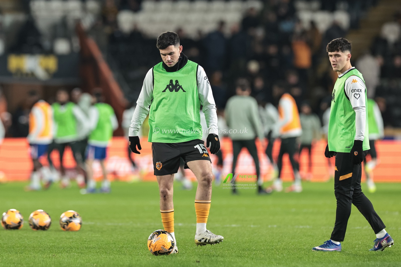 John Egan of Hull City in the pregame warmup session during the Emirates FA Cup 4th Round match Hull City vs Chelsea at MKM Stadium, Hull, United Kingdom on 13 February 2026

(Photo by Mark Cosgrove/News Images)
