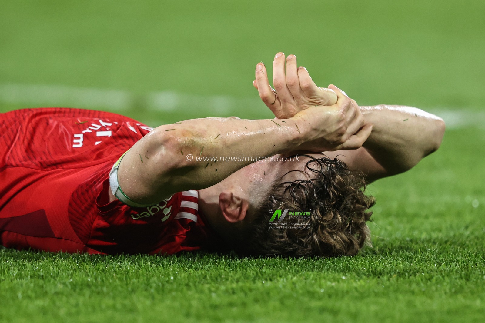 Ryan Yates of Nottingham Forest reacts after the full time whistle during the Premier League match Nottingham Forest vs Manchester United at City Ground, Nottingham, United Kingdom, 1st April 2025

(Photo by Alfie Cosgrove/News Images)