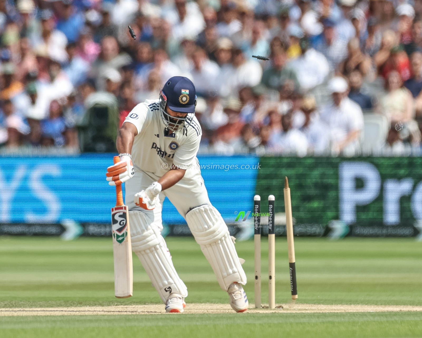 Rishabh Pant of India is bowled out by Jofra Archer of England during the 3rd Rothesay Test Match Day 5 England v India at Lords, London, United Kingdom, 14th July 2025

(Photo by Mark Cosgrove/News Images)