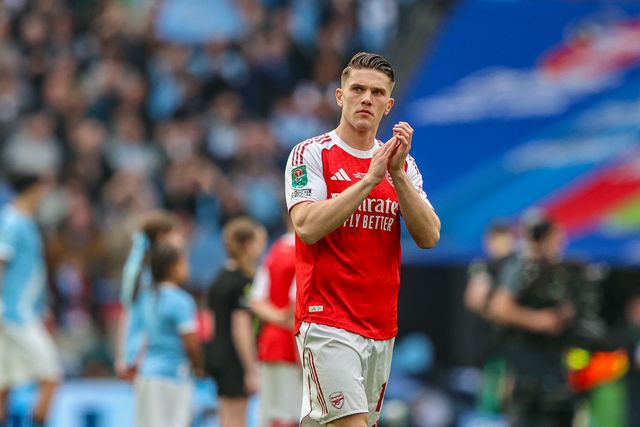 Viktor Gyokeres of Arsenal applauds the crowd before kick off  during the Carabao Cup Final match Arsenal vs Manchester City at Emirates, London, United Kingdom on 22 March 2026

(Photo by Alfie Cosgrove/News Images)