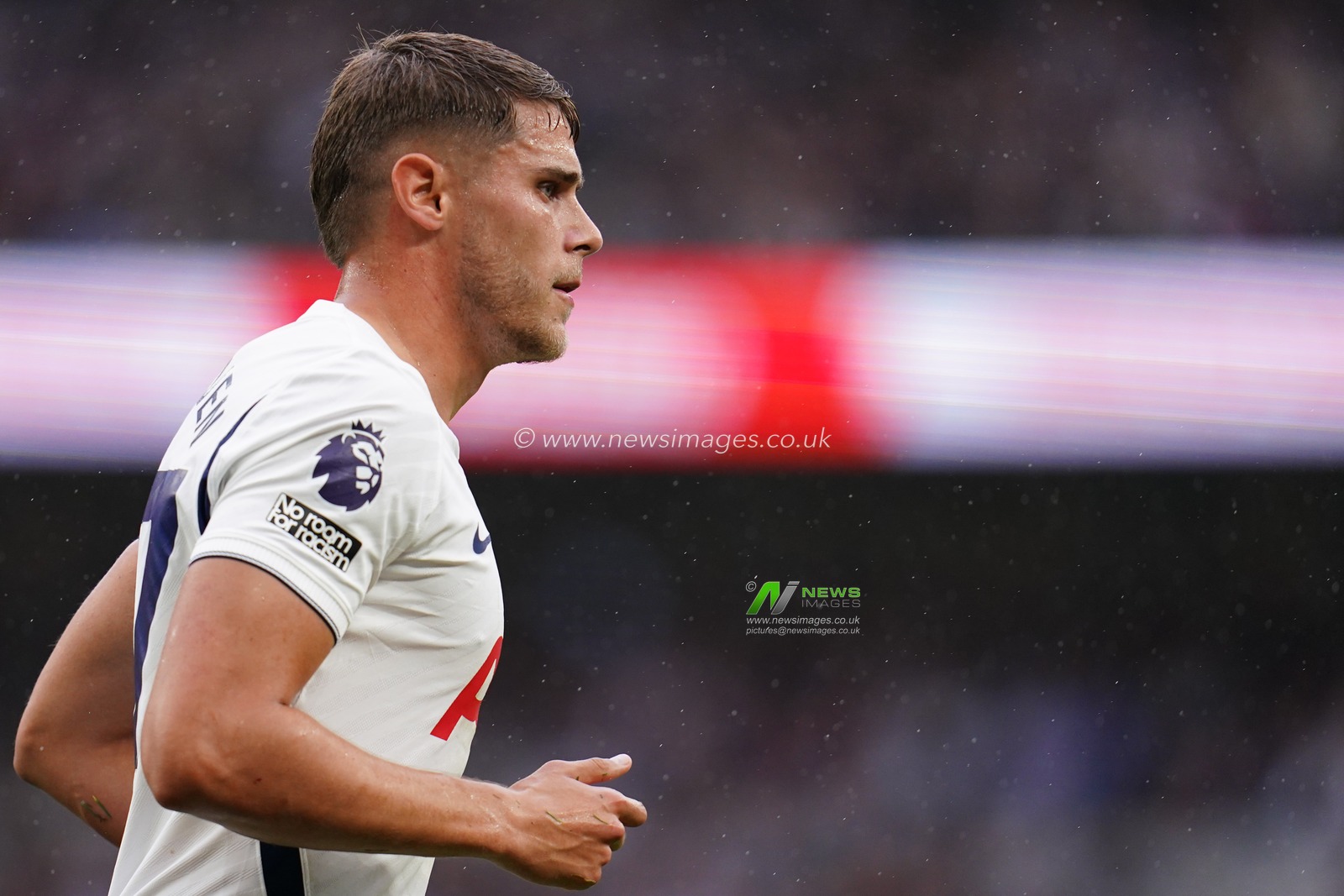 Micky van de Ven of Tottenham Hotspur during the Premier League match Tottenham Hotspur vs Newcastle Untied at Tottenham Hotspur Stadium, London, United Kingdom on 29 August 2026

(Photo by Harvey Murphy/News Images)
