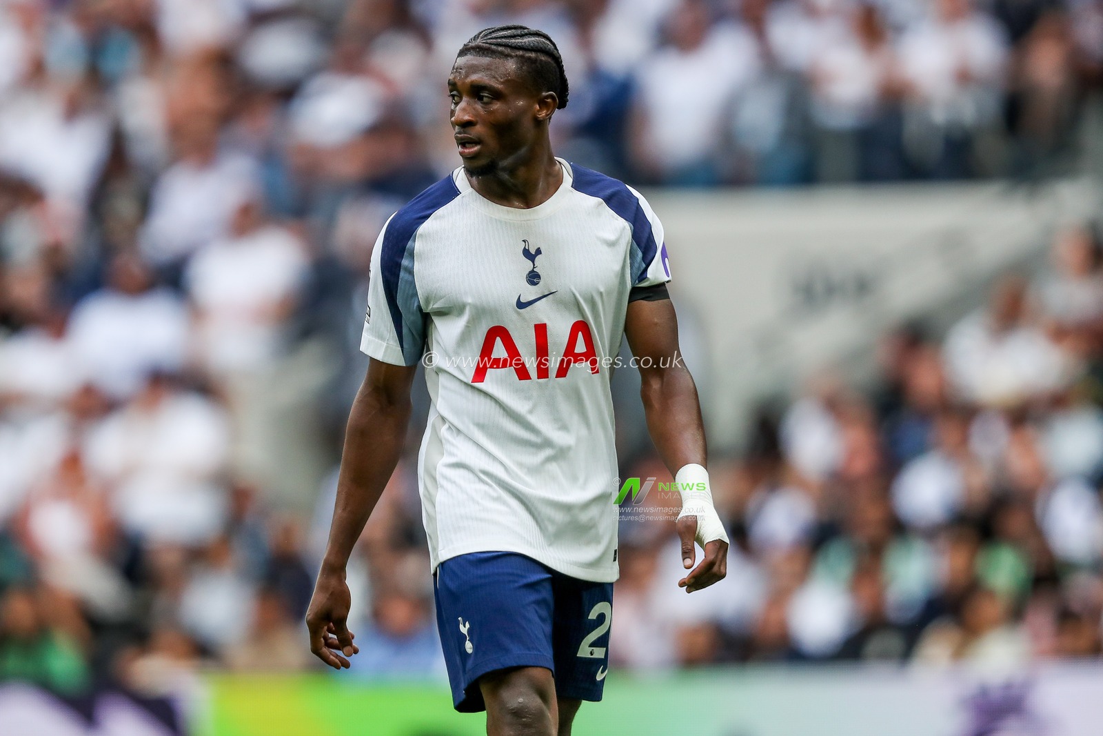 Mohammed Kudus of Tottenham Hotspur looks on during the Premier League match Tottenham Hotspur vs Burnley at Tottenham Hotspur Stadium, London, United Kingdom, 16th August 2025

(Photo by Izzy Poles/News Images)