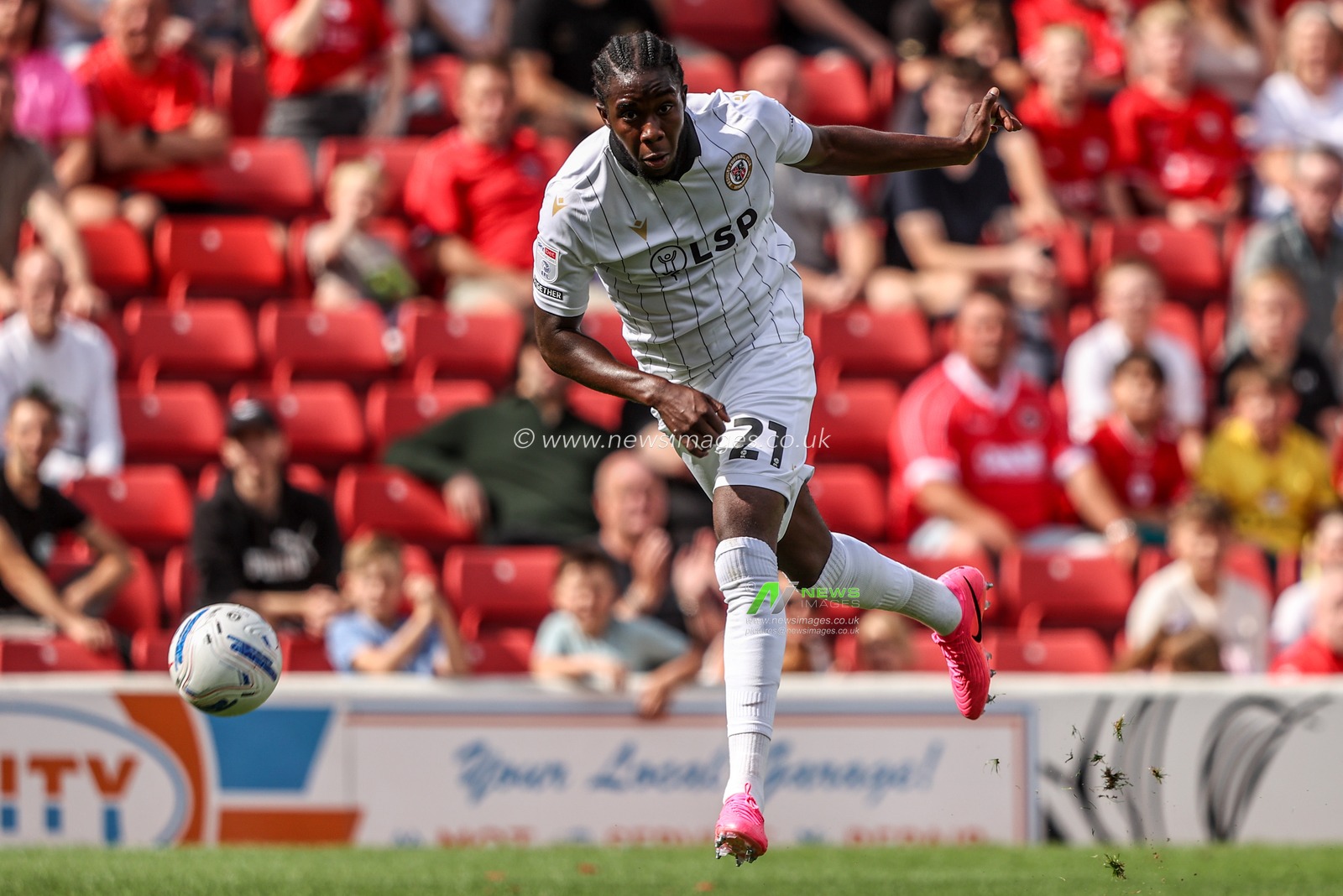 Kamarl Grant of Bromley heads back to the keeper during the Sky Bet League One match Barnsley vs Bromley at Oakwell, Barnsley, United Kingdom on 15 August 2026

(Photo by Alfie Cosgrove/News Images)