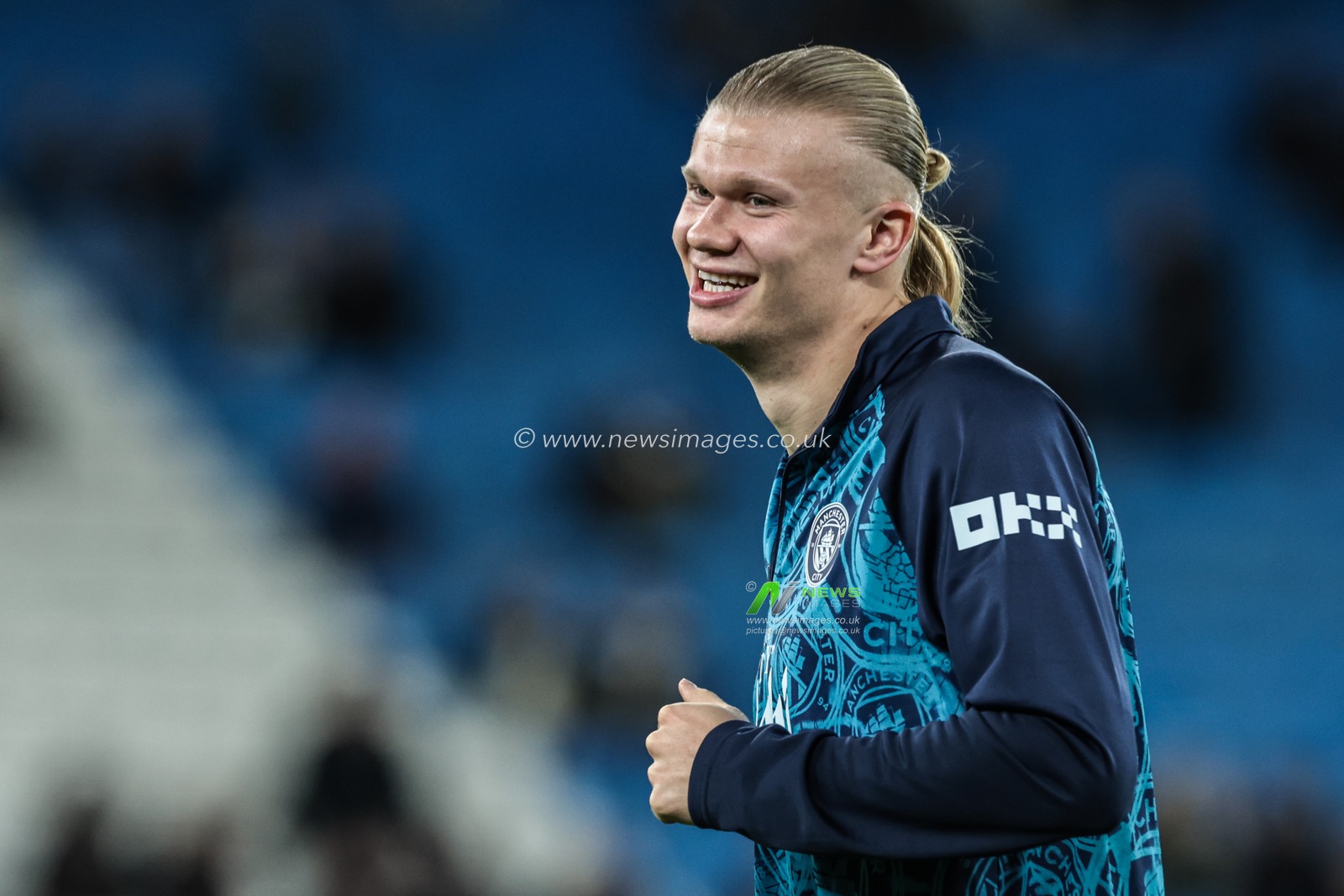 Erling Haaland of Manchester City in the pregame warmup session during the Premier League match Manchester City vs Nottingham Forest at Etihad Stadium, Manchester, United Kingdom on 04 March 2026

(Photo by Mark Cosgrove/News Images)