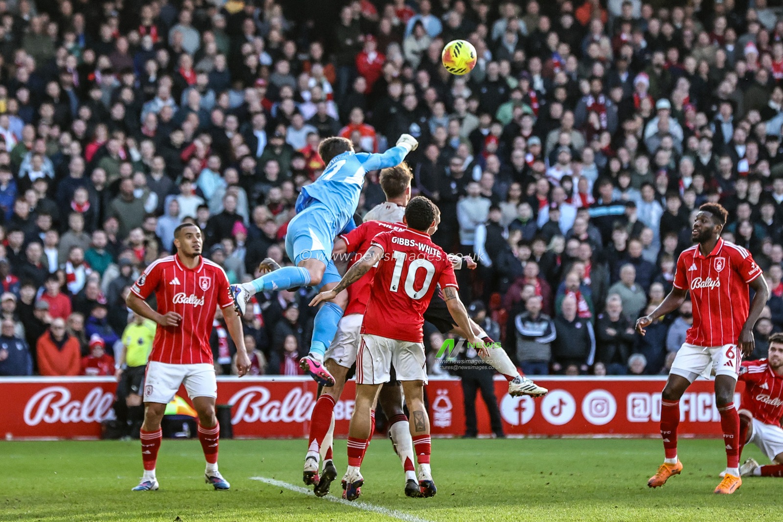 Nottingham Forest goalkeeper Stefan Ortega punches the ball clear during the Premier League match Nottingham Forest vs Liverpool at City Ground, Nottingham, United Kingdom on 22 February 2026

(Photo by Alfie Cosgrove/News Images)