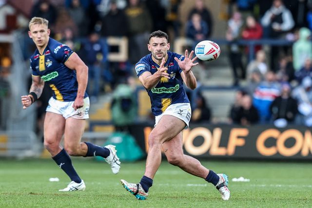 Jake Connor of Leeds Rhinos in action during the Betfred Super League round 13 match Leeds Rhinos vs St Helens at AMT Headingley Stadium, Leeds, United Kingdom on 04 June 2026

(Photo by Alfie Cosgrove/News Images)