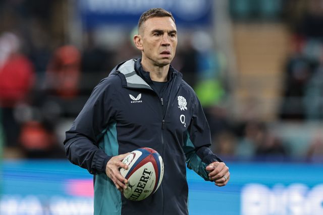 England coach Kevin Sinfield in the pre-game warm up during the Quilter Nations Series 2025 match England vs Argentina at Allianz Stadium, Twickenham, United Kingdom, 23rd November 2025

(Photo by Mark Cosgrove/News Images)

*** GER AUT SUI OUT ***